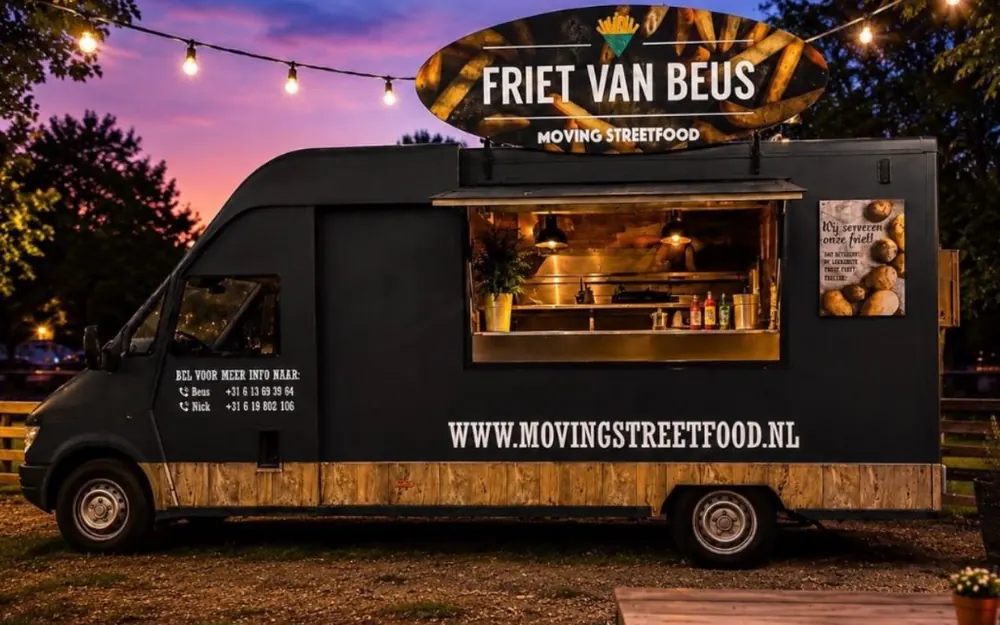 Foodtruck met friet van Friet van Beus